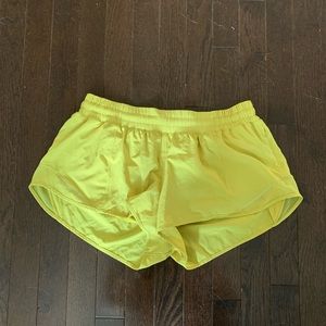 Lululemon Hotty Hot 2.5”